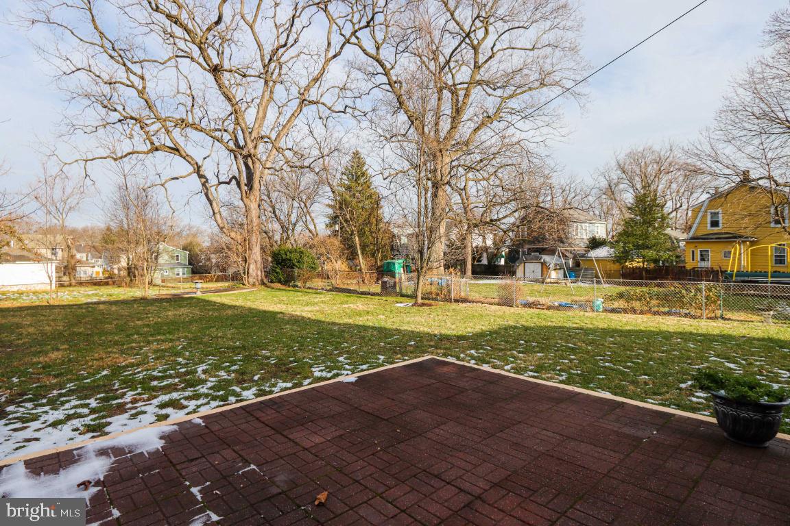 503 North Bend Road Baltimore, MD 21229 - Photo 40 of 47 Back patio