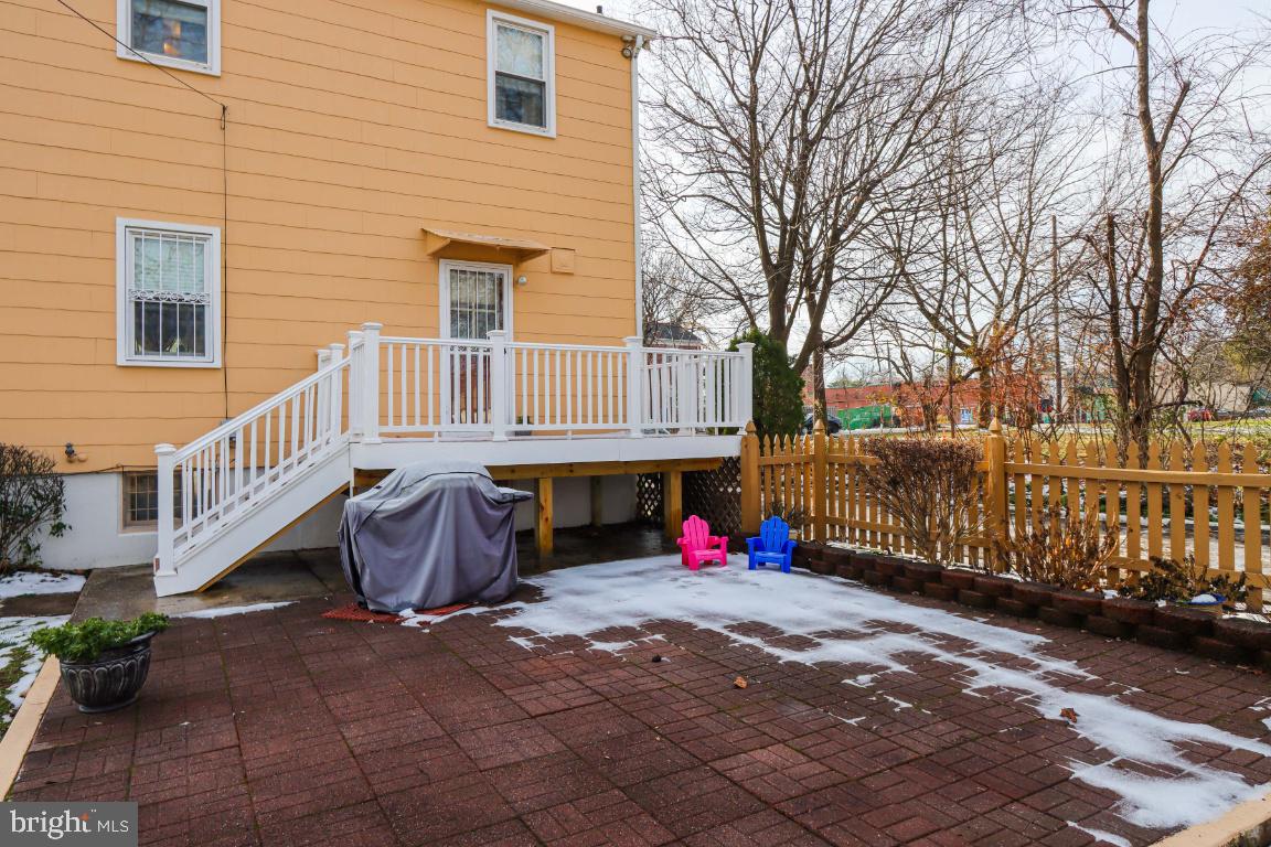 503 North Bend Road Baltimore, MD 21229 - Photo 46 of 47 Trex deck, 2019
