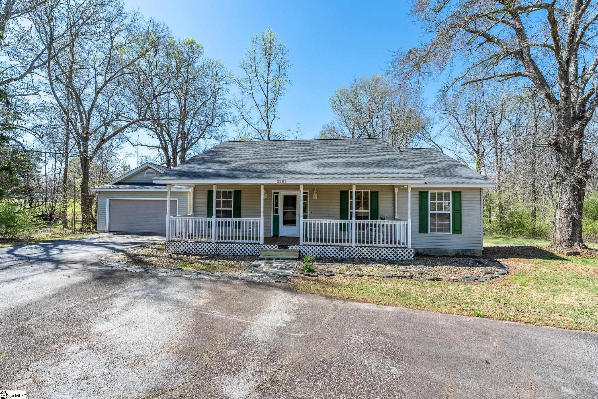 2883 North Highway 101 Greer, SC 29651 - Photo 3 of 40