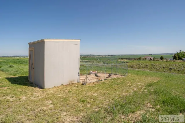 $1,500,000 | 12027 East 101 North, Idaho Falls, ID 83401