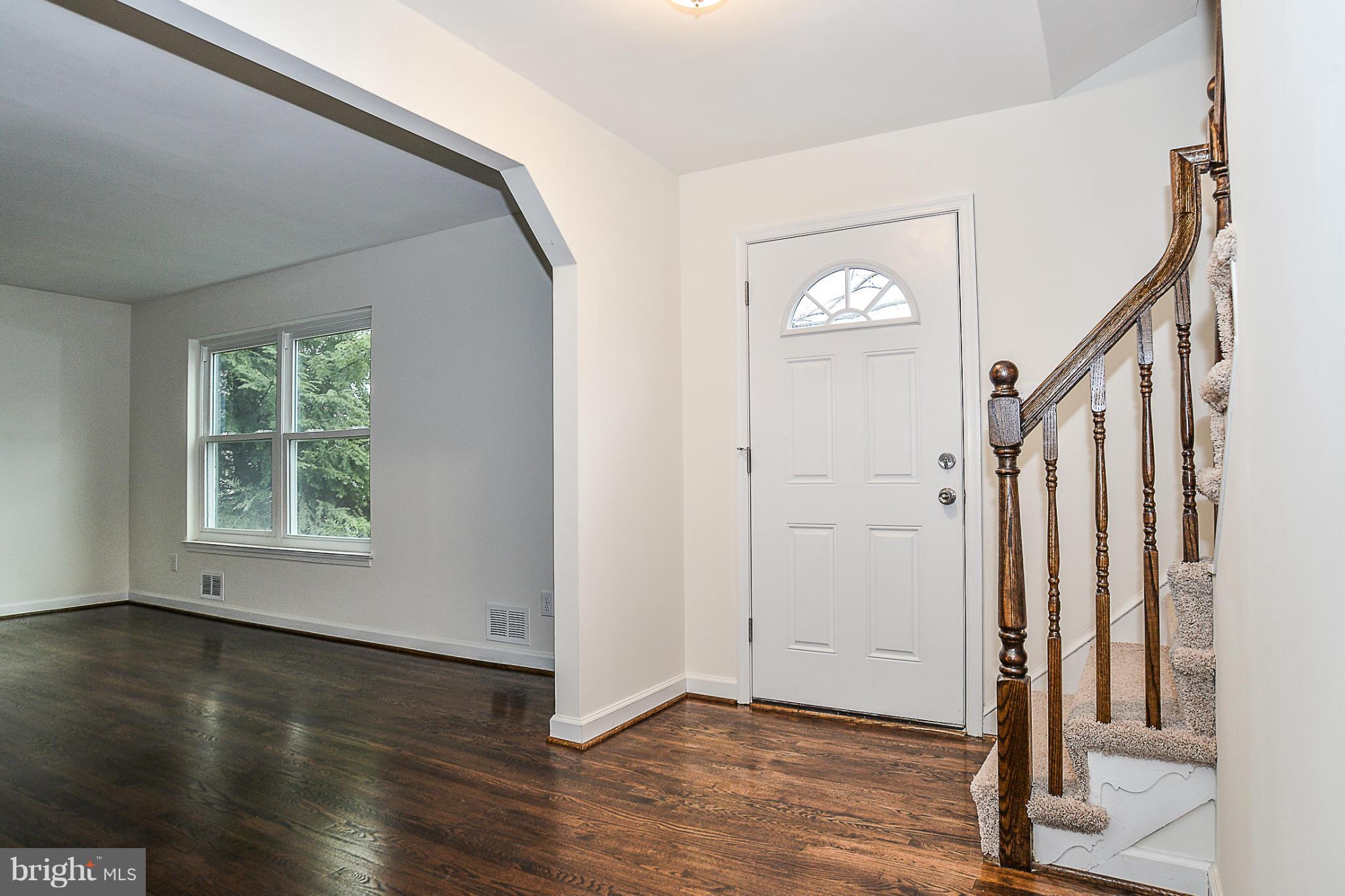 9316 Lancelot Road Fort Washington, MD 20744 - Photo 4 of 30 Interior (General)