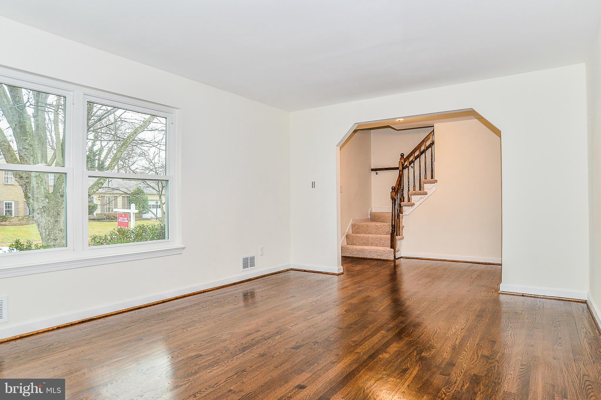 9316 Lancelot Road Fort Washington, MD 20744 - Photo 5 of 30 Interior (General)
