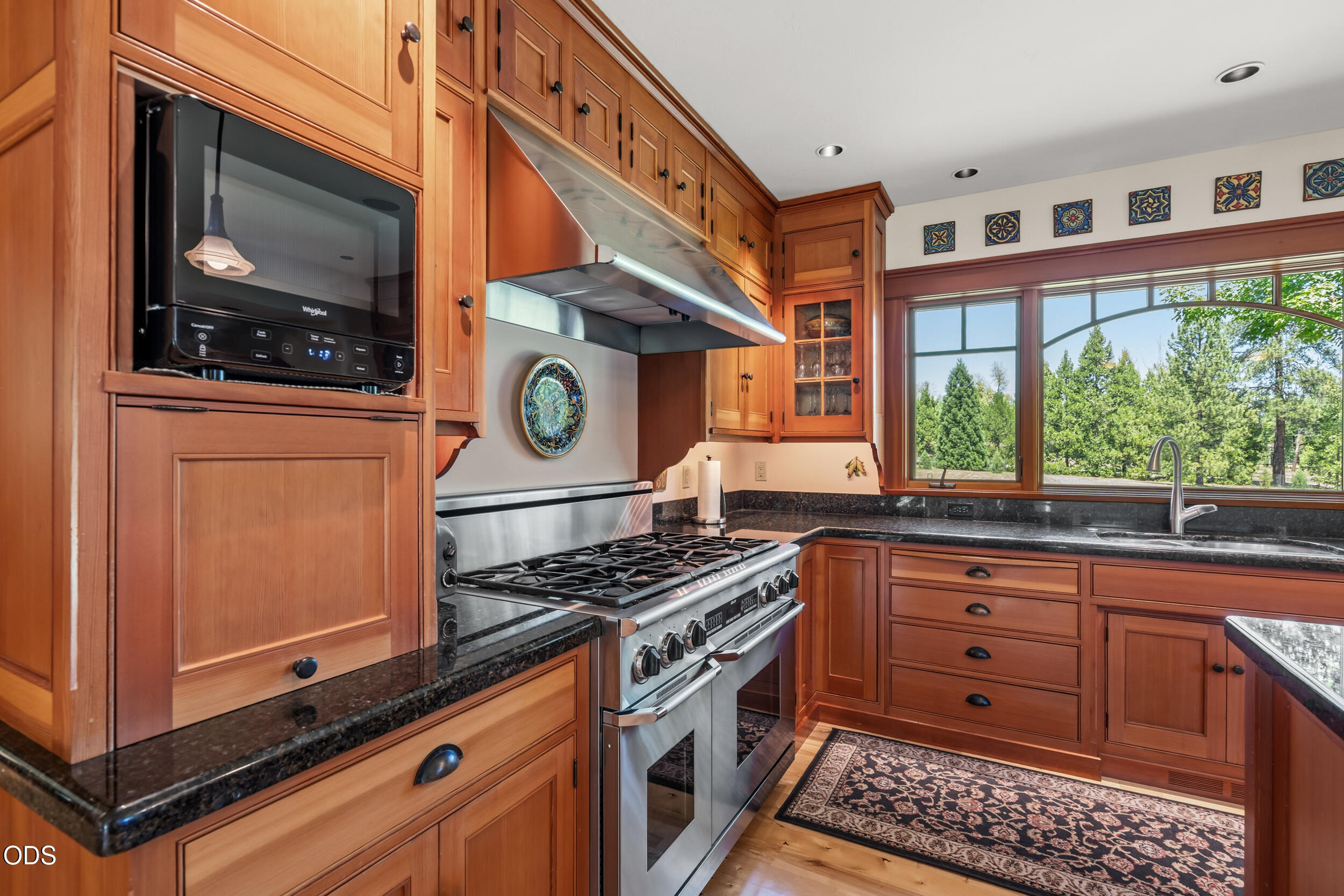 693 Horizon Hills Road Williams, OR 97544 - Photo 16 of 60