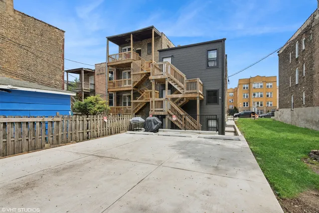 $2,250 | 1246 South Fairfield Avenue, Unit 1, Chicago, IL 60608