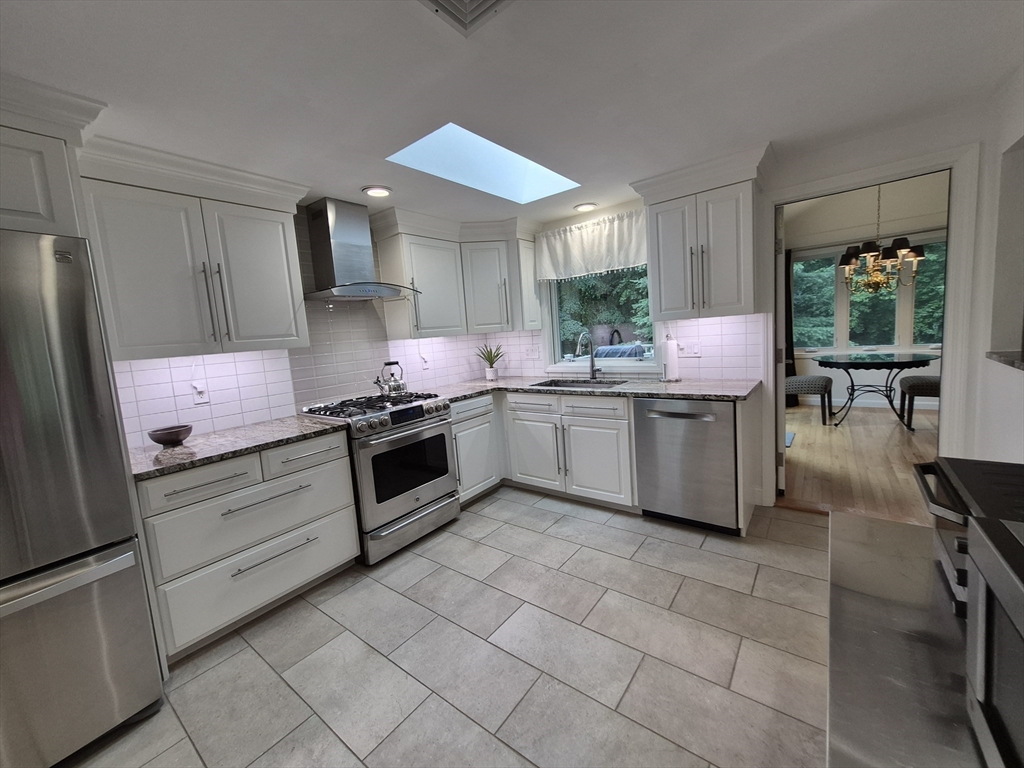 1 Tara Road Southborough, MA 01772 - Photo 7 of 42 Gallery Image 7