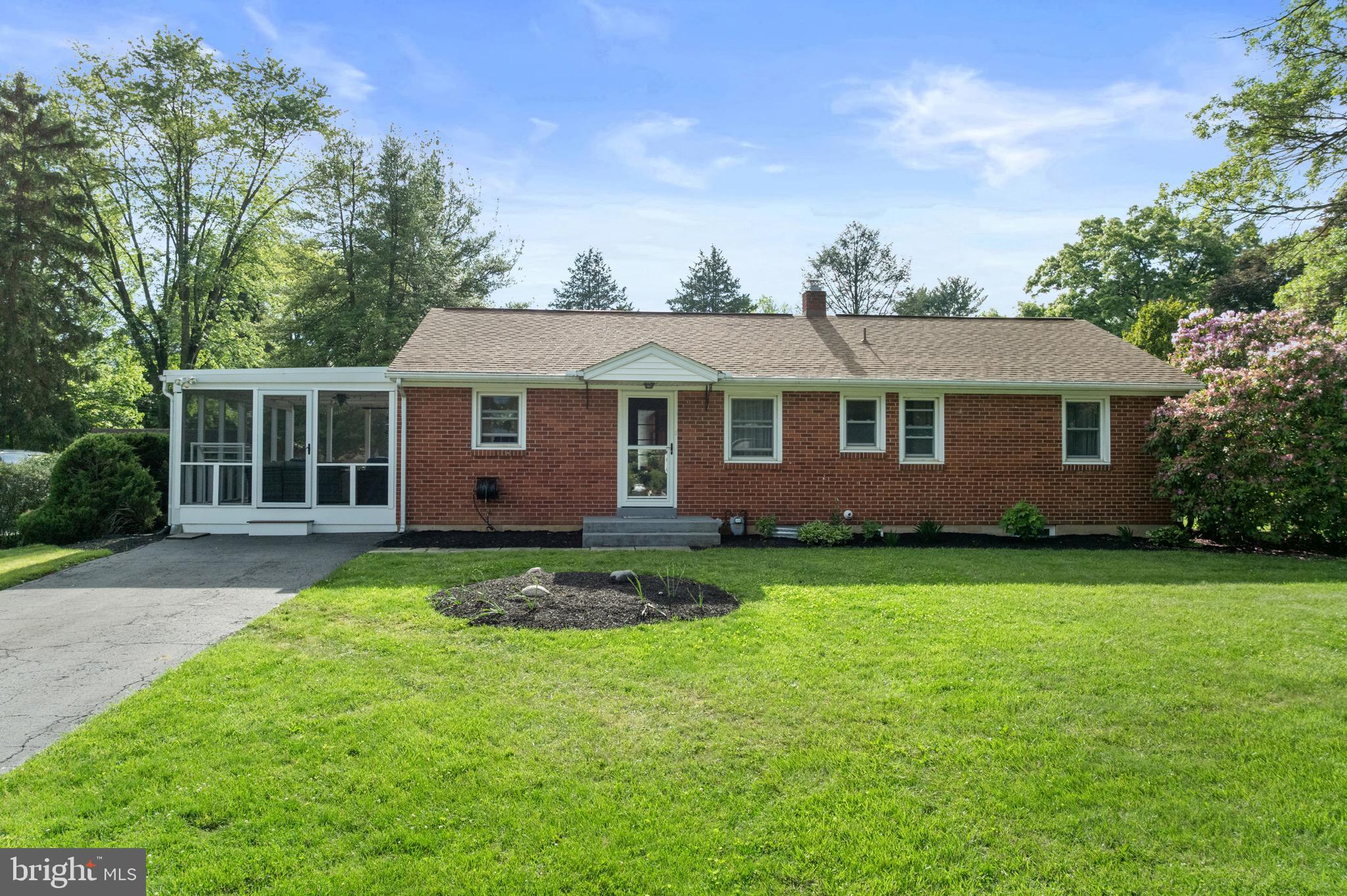342 Maxson Road Lancaster, PA 17601 - Photo 1 of 30 Gallery Image 1