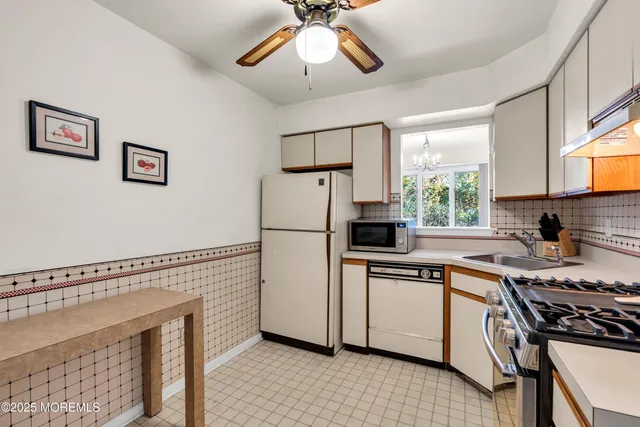 $519,000 | 30 Oak Mews Court, Unit 4, Asbury Park, NJ 07712