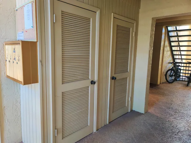 $196,000 | 150 Pineview Road, Unit E4, Jupiter, FL 33469