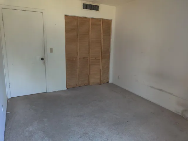 $196,000 | 150 Pineview Road, Unit E4, Jupiter, FL 33469