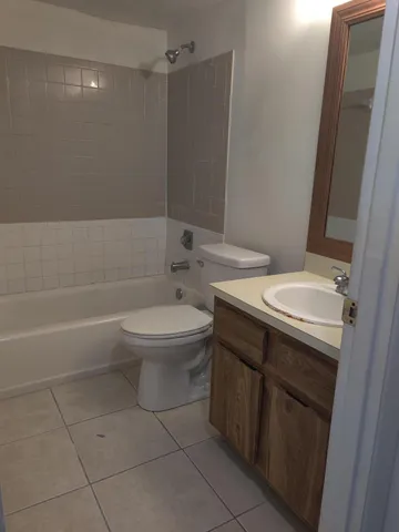 $196,000 | 150 Pineview Road, Unit E4, Jupiter, FL 33469