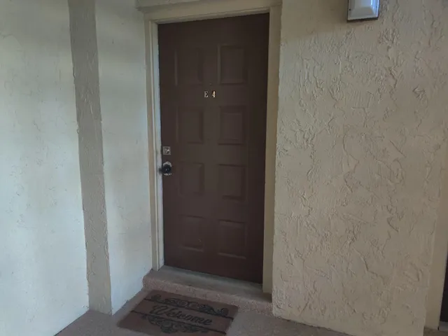 $206,000 | 150 Pineview Road, Unit E4, Jupiter, FL 33469