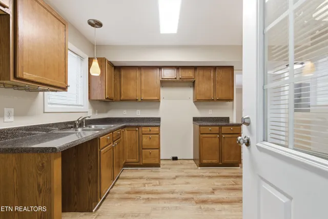 $230,000 | 937 Micro Way, Knoxville, TN 37912