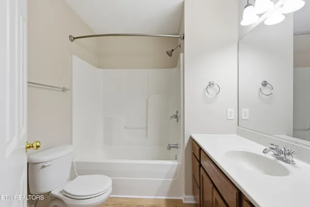 $230,000 | 937 Micro Way, Knoxville, TN 37912