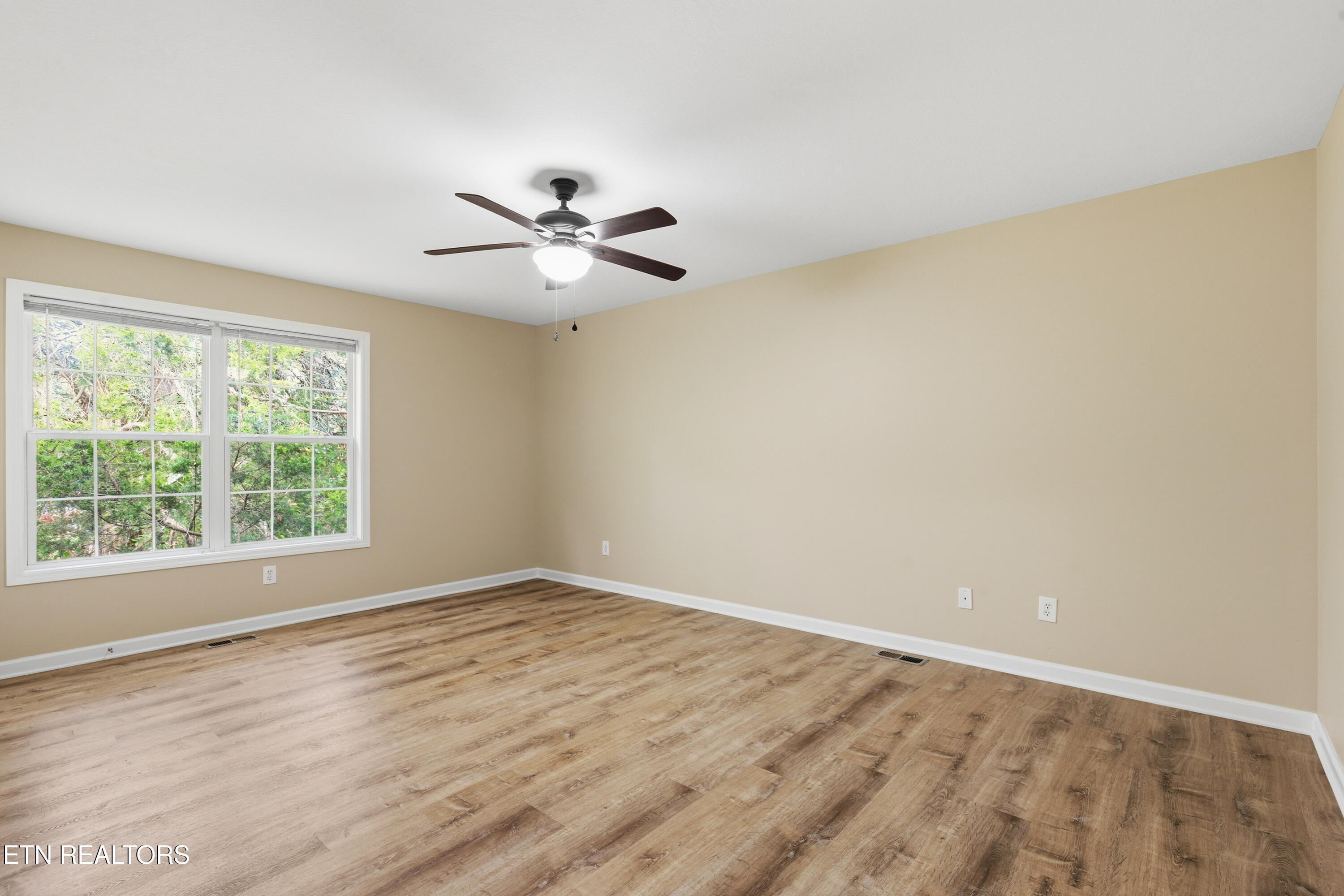 937 Micro Way Knoxville, TN 37912 - Photo 18 of 24 041