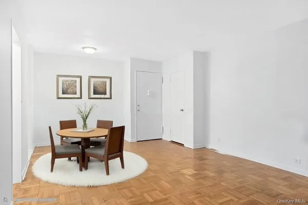 $4,900 | 77 West 55th Street, Unit 15H | Midtown Central