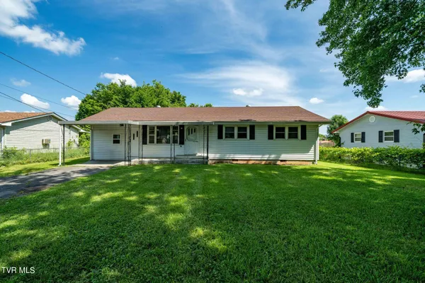 $1,950 | 422 Gap Creek Road, Elizabethton, TN 37643