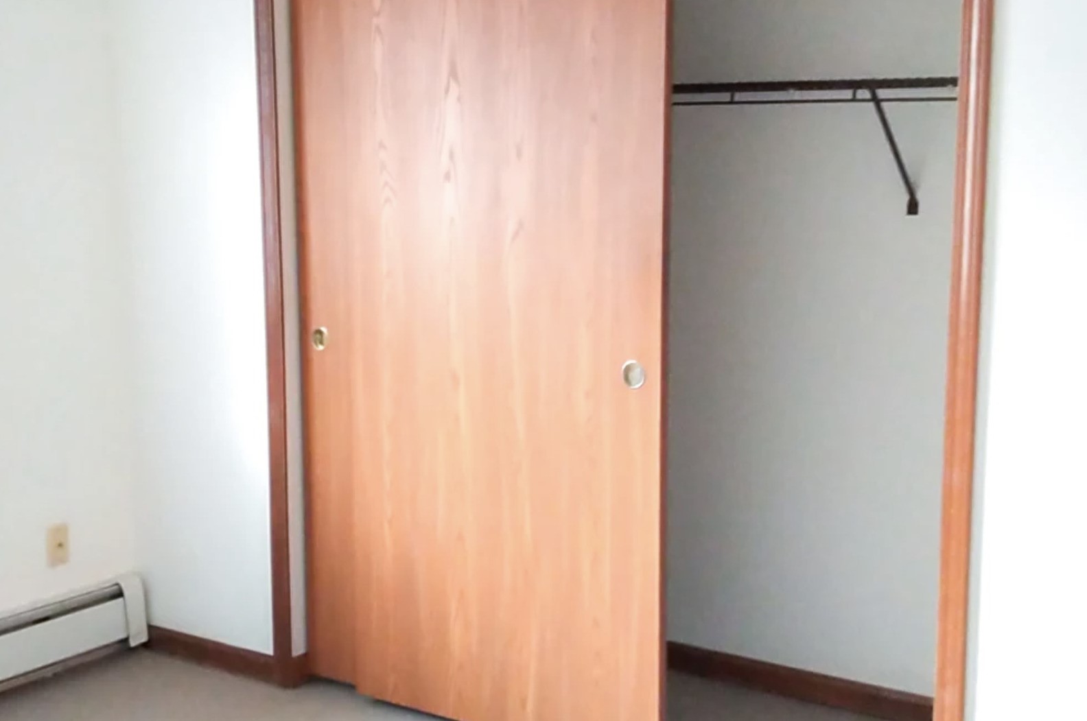 100 West Mill Pond Brooklyn, MI 49230 - Photo 5 of 11 a view of a small space