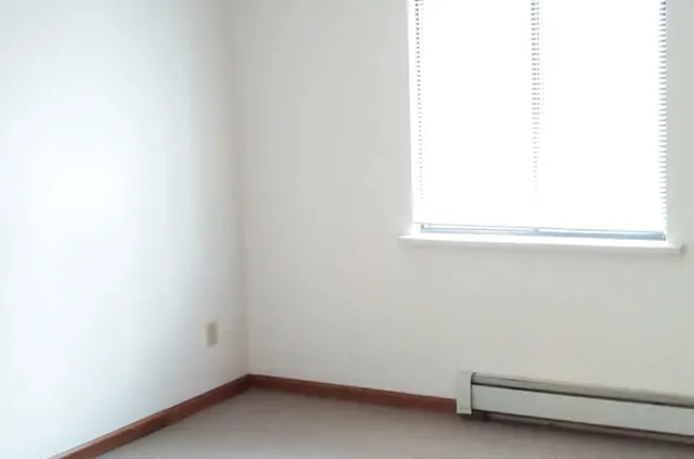 $914 | 100 West Mill Pond, Brooklyn, MI 49230