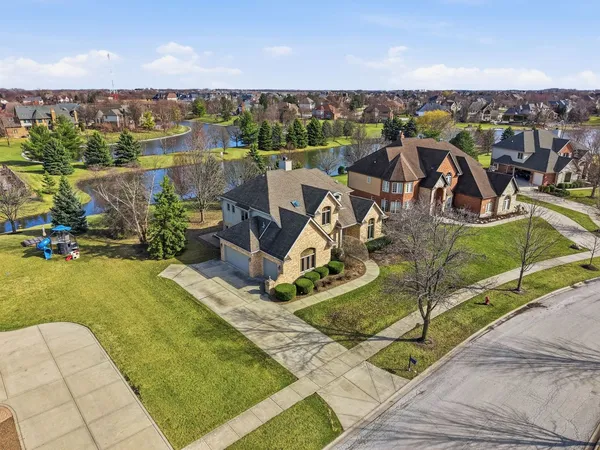 $680,000 | 22627 Limestone Court, Frankfort, IL 60423