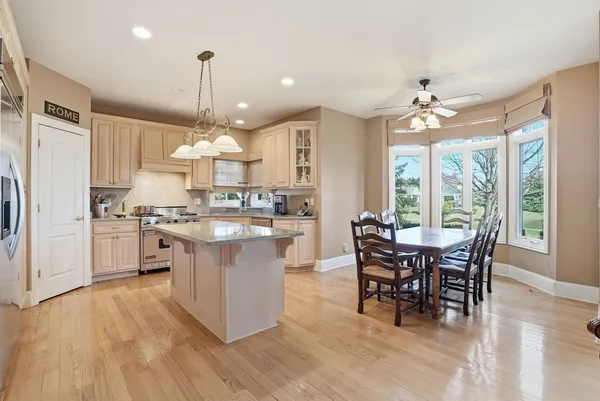 $680,000 | 22627 Limestone Court, Frankfort, IL 60423