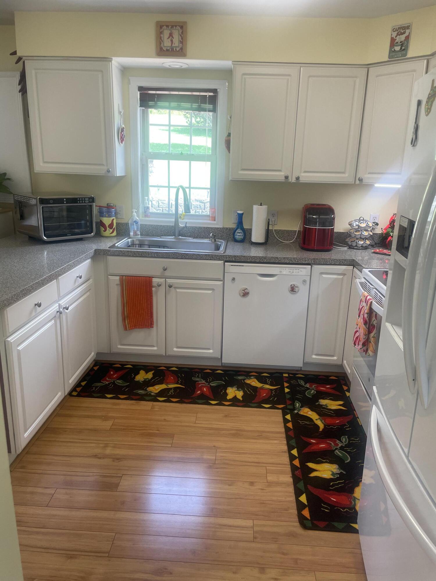 37 Cherry Ridge Lane Lexington, VA 24450 - Photo 24 of 41 Kitchen
