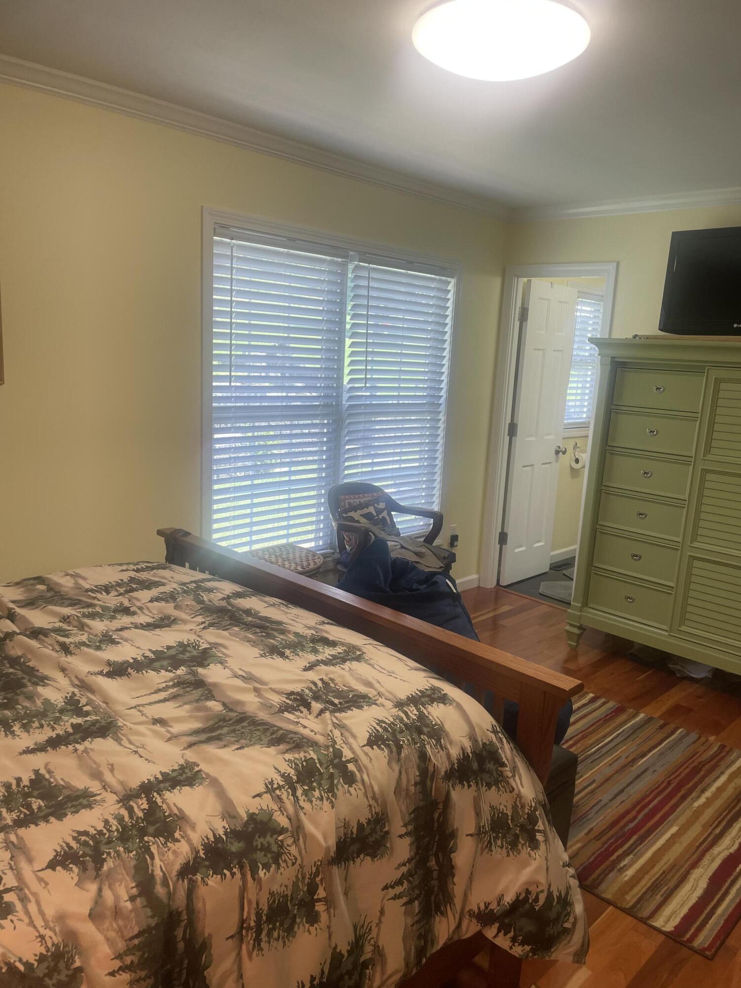 37 Cherry Ridge Lane Lexington, VA 24450 - Photo 29 of 41 Primary bedroom