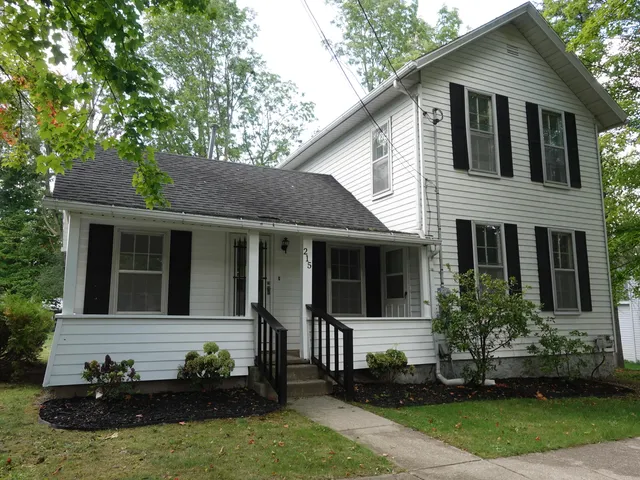 $209,900 | 215 New Street, Stanton, MI 48888