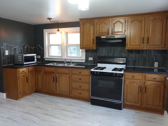 $209,900 | 215 New Street, Stanton, MI 48888