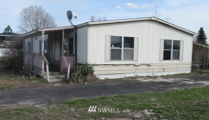 6669 Jonathan Road Northeast Moses Lake, WA 98837 - Photo 2 of 6 Gallery Image 2