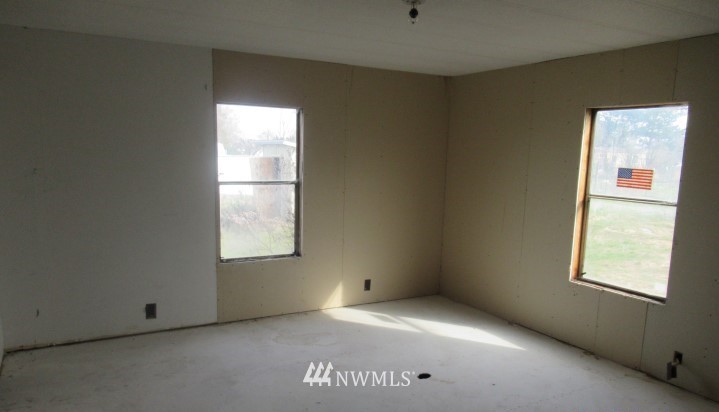 6669 Jonathan Road Northeast Moses Lake, WA 98837 - Photo 4 of 6 Gallery Image 4