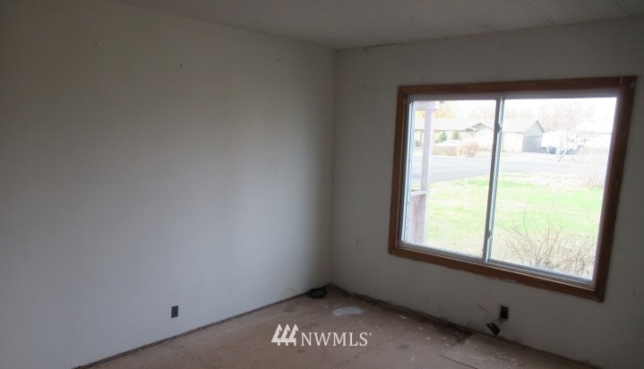 6669 Jonathan Road Northeast Moses Lake, WA 98837 - Photo 6 of 6 Gallery Image 6
