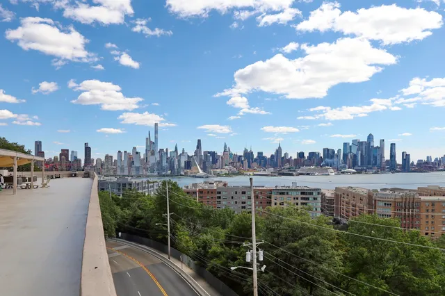 $250,000 | 6040 Boulevard East, Unit 29N, West New York, NJ 07093