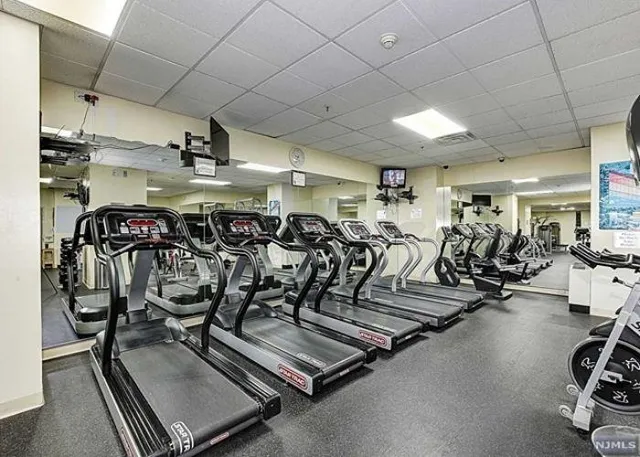 $250,000 | 6040 Boulevard East, Unit 29N, West New York, NJ 07093