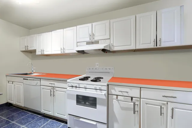 $250,000 | 6040 Boulevard East, Unit 29N, West New York, NJ 07093