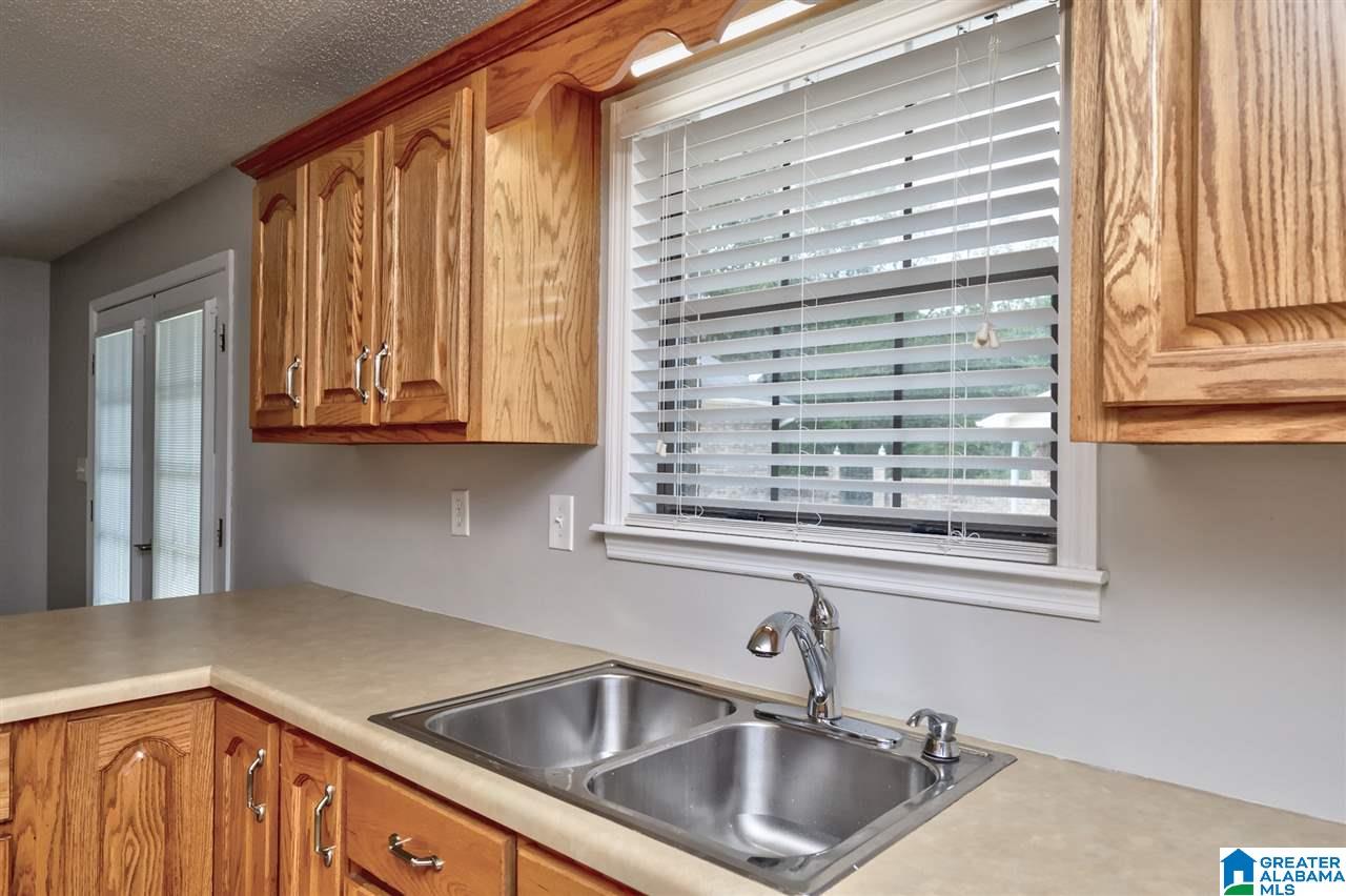 370 Smith Road Jemison, AL 35085 - Photo 10 of 40 Gallery Image 10