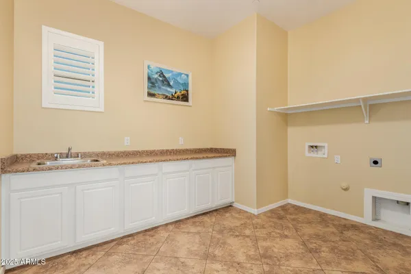 $825,000 | 882 East Parkview Drive, Gilbert, AZ 85295