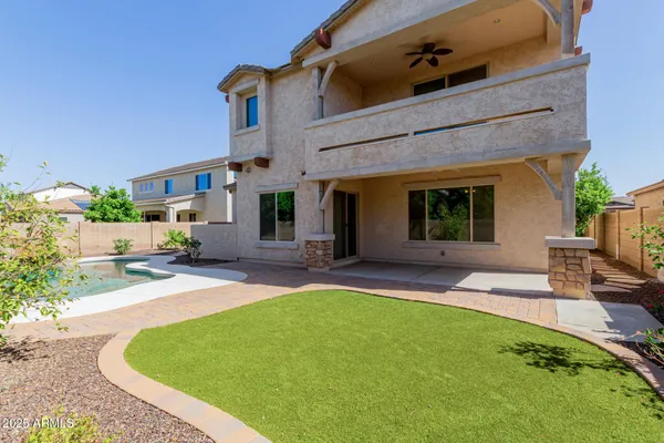 $825,000 | 882 East Parkview Drive, Gilbert, AZ 85295