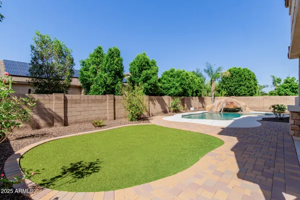 $825,000 | 882 East Parkview Drive, Gilbert, AZ 85295