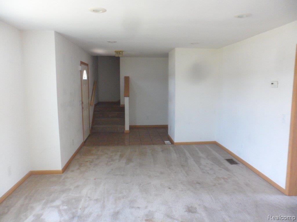 3850 Middlebelt Road Inkster, MI 48141 - Photo 9 of 25 SAM_2464.JPG