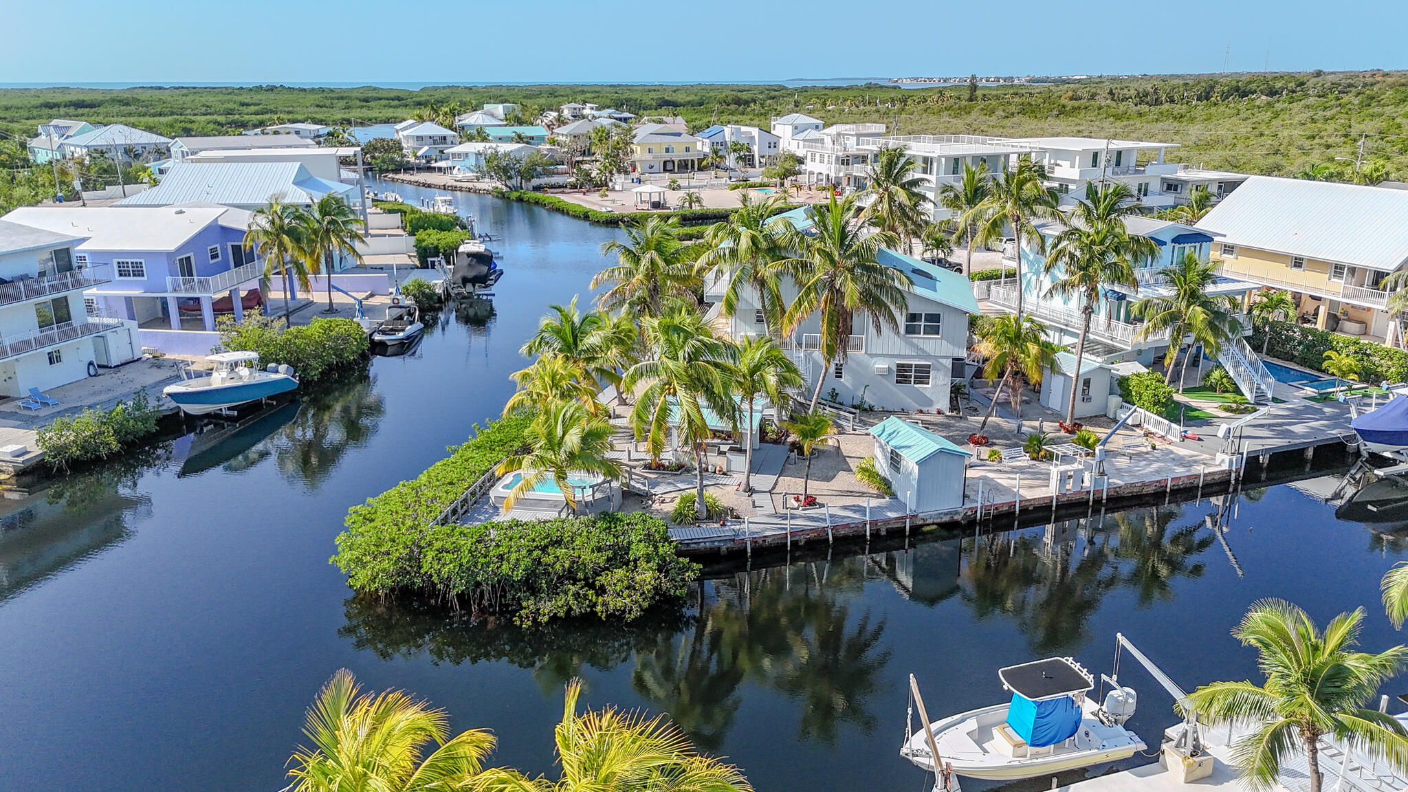 116 5th Lane Key Largo, FL 33037 - Photo 25 of 39 DJI_20240314102746_0010_D