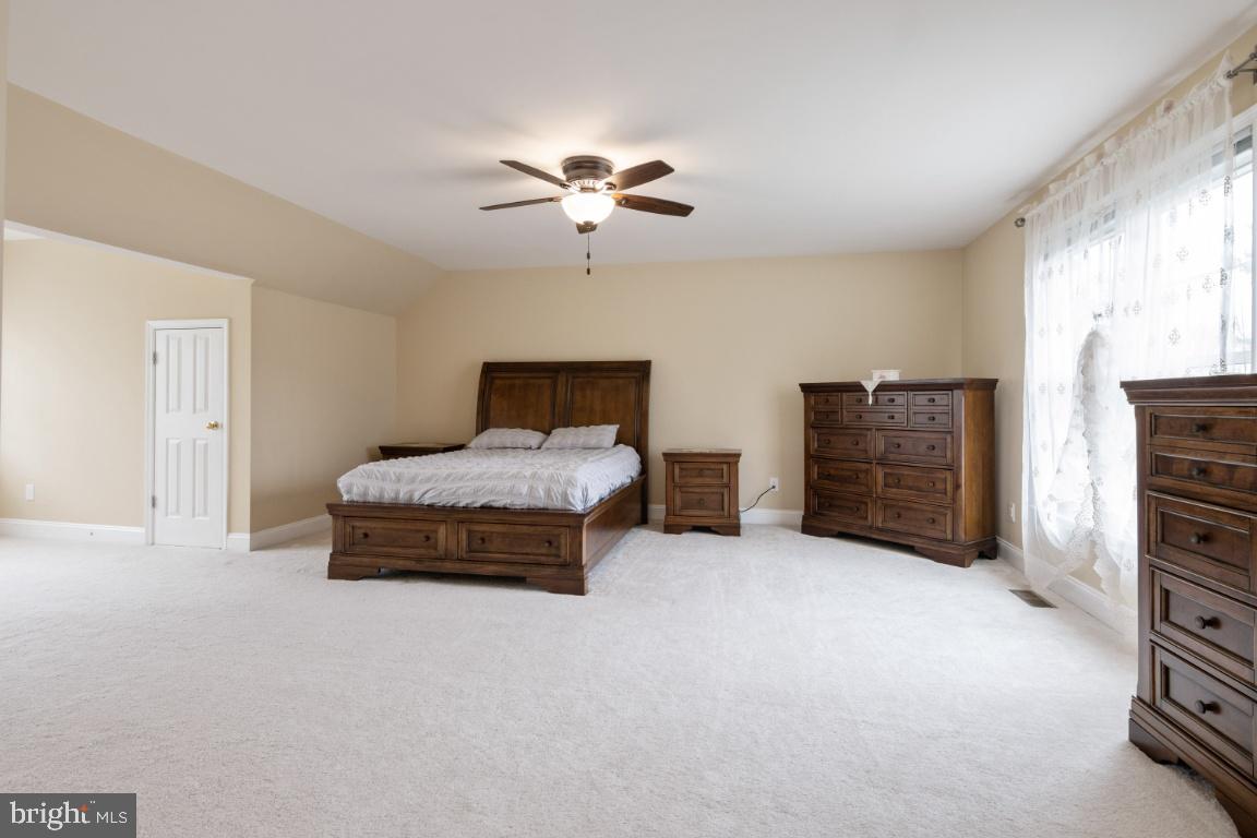 9717 Rugby Court Ellicott City, MD 21042 - Photo 22 of 59 Expansive, luxurious master bedroom