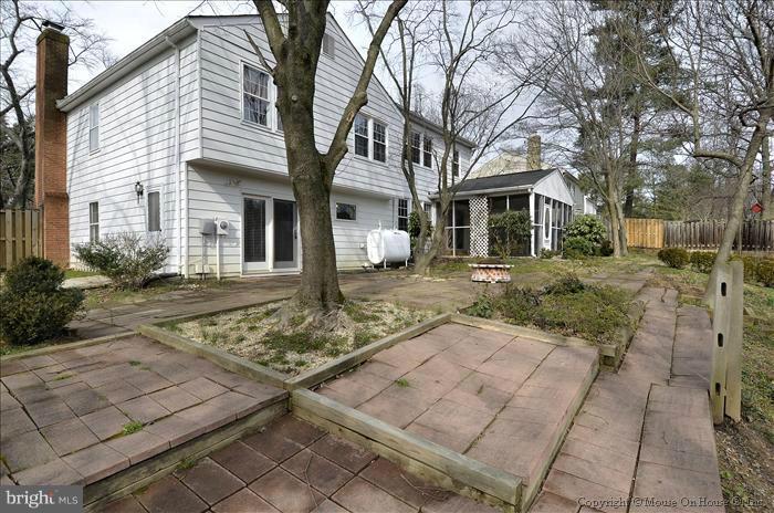 11 Treworthy Road Gaithersburg, MD 20878 - Photo 14 of 28 Exterior (Rear)