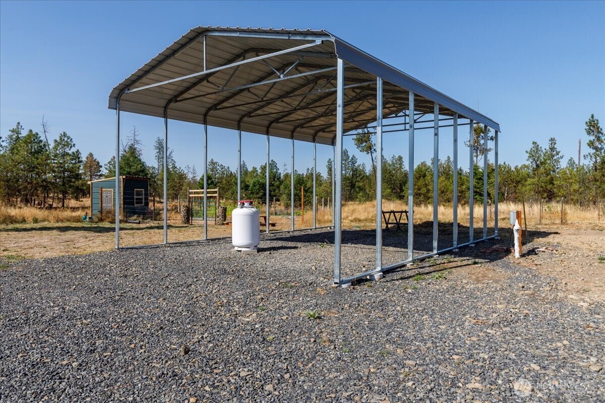 35000 Miles Creston Road North Creston, WA 99117 - Photo 25 of 26 a view of a house with a backyard