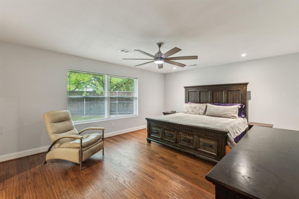 12345 Band Dallas, TX 75244 - Photo 6 of 38 a living room with furniture and a large window
