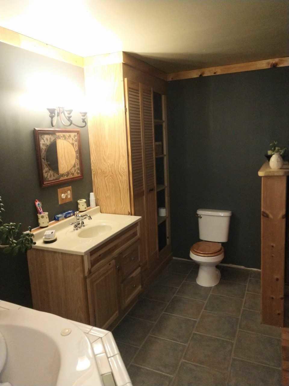 99 Batchelder Road Garland, ME 04939 - Photo 18 of 42 17. Master bath