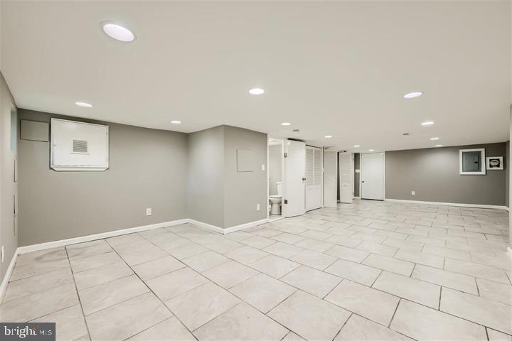 3927 Boarman Avenue Baltimore, MD 21215 - Photo 15 of 17