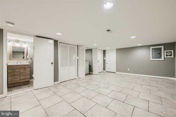 3927 Boarman Avenue Baltimore, MD 21215 - Photo 16 of 17