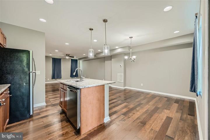 3927 Boarman Avenue Baltimore, MD 21215 - Photo 7 of 17