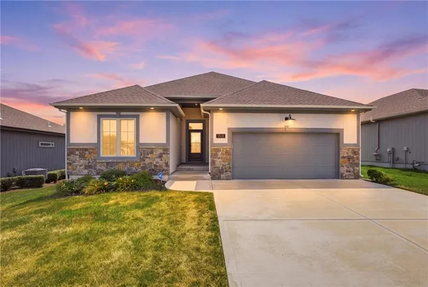 $524,990 | 1905 Northeast 111th Court, Kansas City, MO 64155