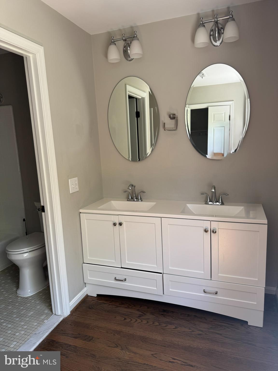 23210 Dover Road Middleburg, VA 20117 - Photo 15 of 27 Master bath